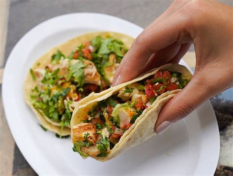 WAHOO’S FISH TACOS .